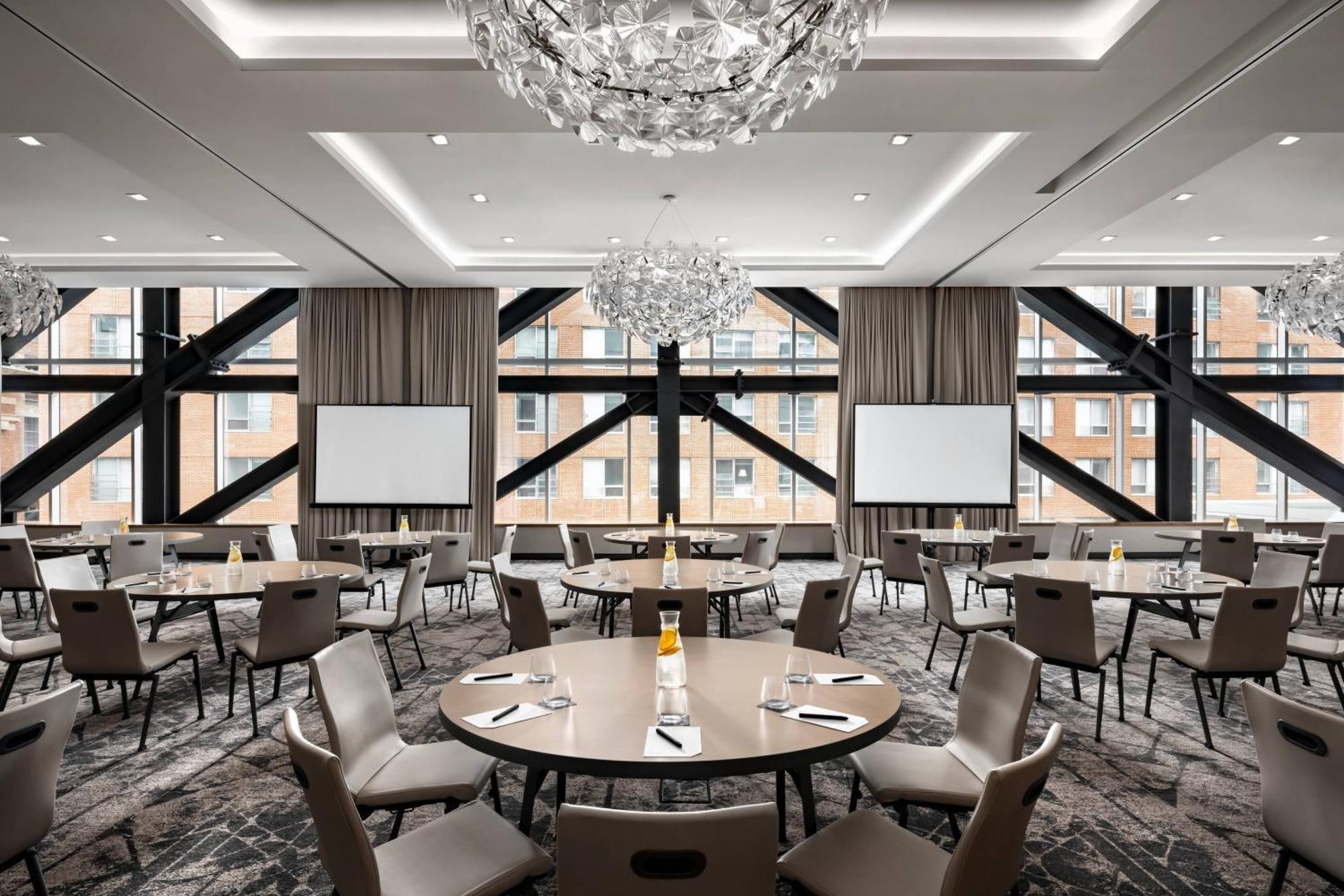 Humaniti Hotel Montreal, Autograph Collection Ngoại thất bức ảnh